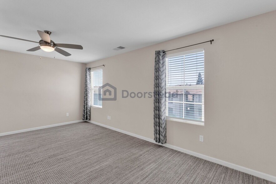 Building Photo - 6112 Mehrten Cir