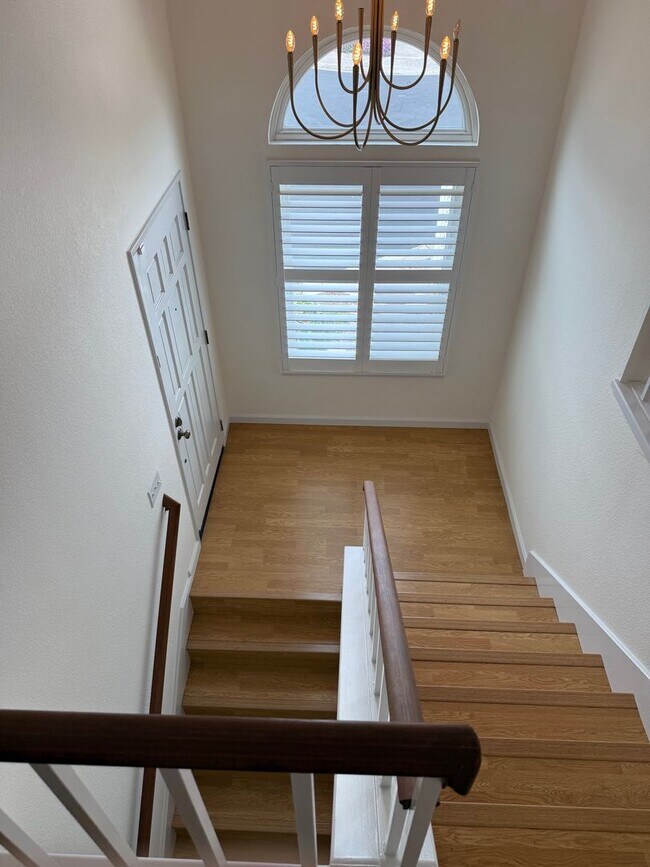 Building Photo - Alameda's most sought after gated communit...