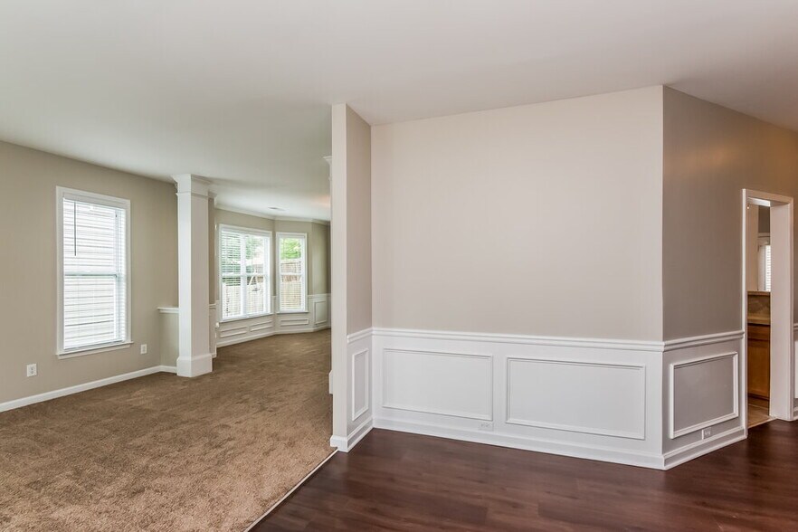 Building Photo - 4405 Walforde Blvd