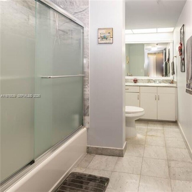 Building Photo - 9341 Collins Ave