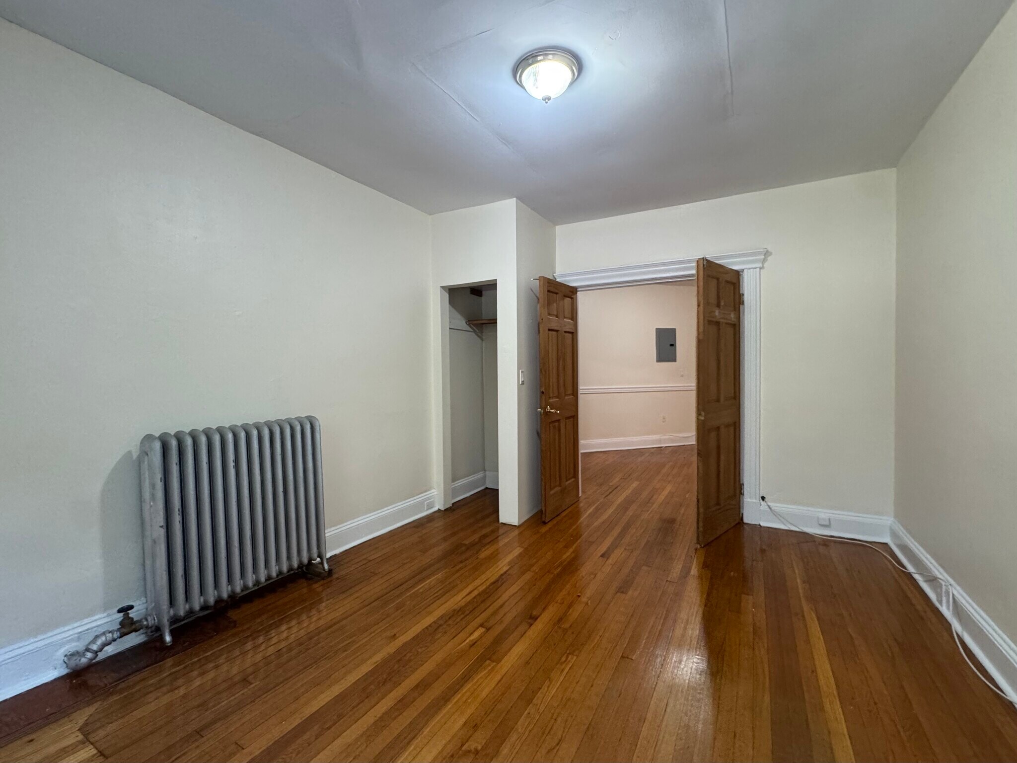Building Photo - 390 Riverway