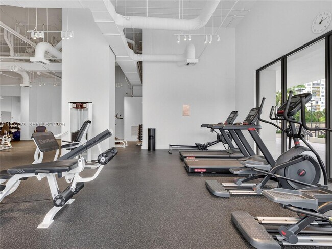 Building Photo - 11113 Biscayne Blvd