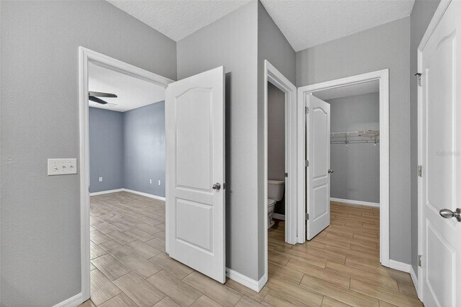 Building Photo - 4042 Wayfarer Wy