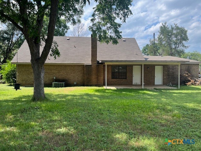 Building Photo - 1306 Carnation Ln