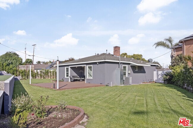 Building Photo - 3500 Tuller Ave