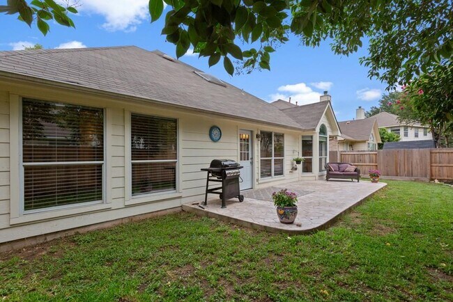 Building Photo - 8203 Miller Falls Dr