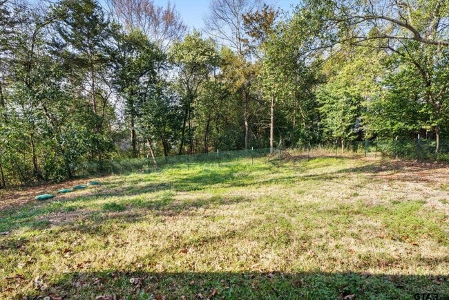 Building Photo - 336 Timberline Dr