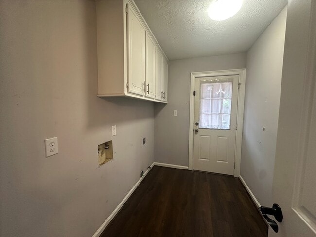 Building Photo - 11610 Cypresswood Dr