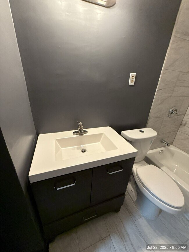 Building Photo - Welcome to your dream home!