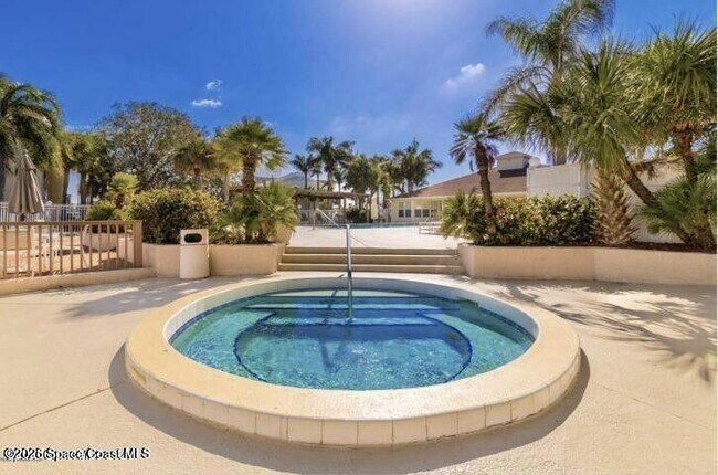 Building Photo - 1801 Island Club Dr