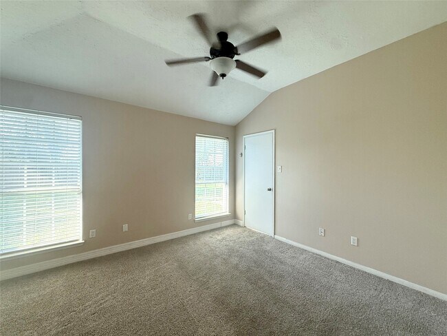 Building Photo - 9838 Golden Eagle St