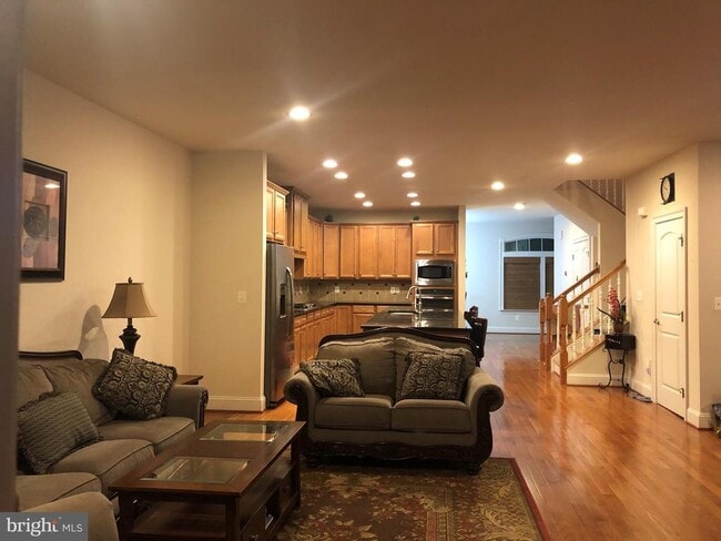 Building Photo - 44388 Foxthom Terrace