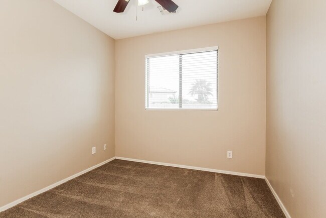 Building Photo - 6323 S 45th Ln