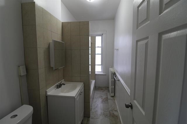 Building Photo - 118 Clinton Ave