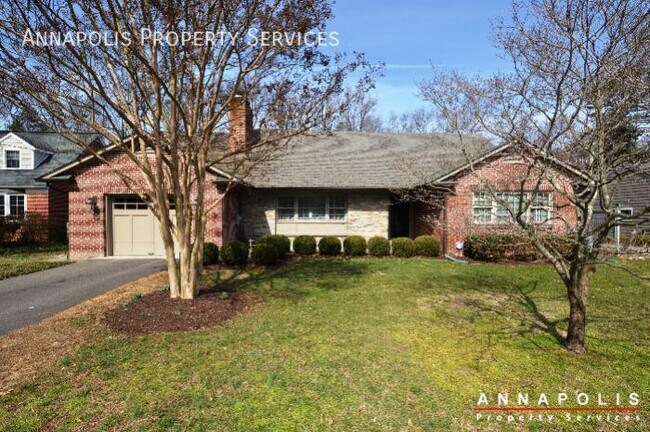 Building Photo - 208 Avondale Cir