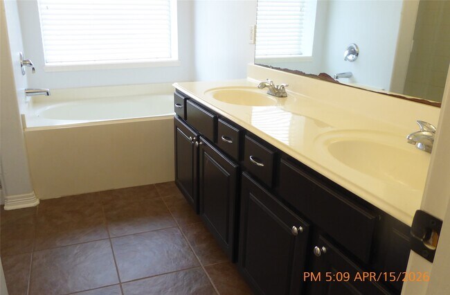 Building Photo - 19626 Tularosa Ln