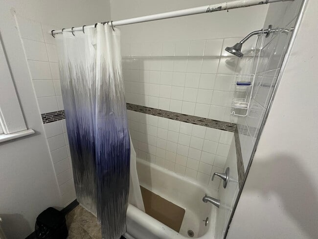 Building Photo - 26 Pine Ridge Terrace