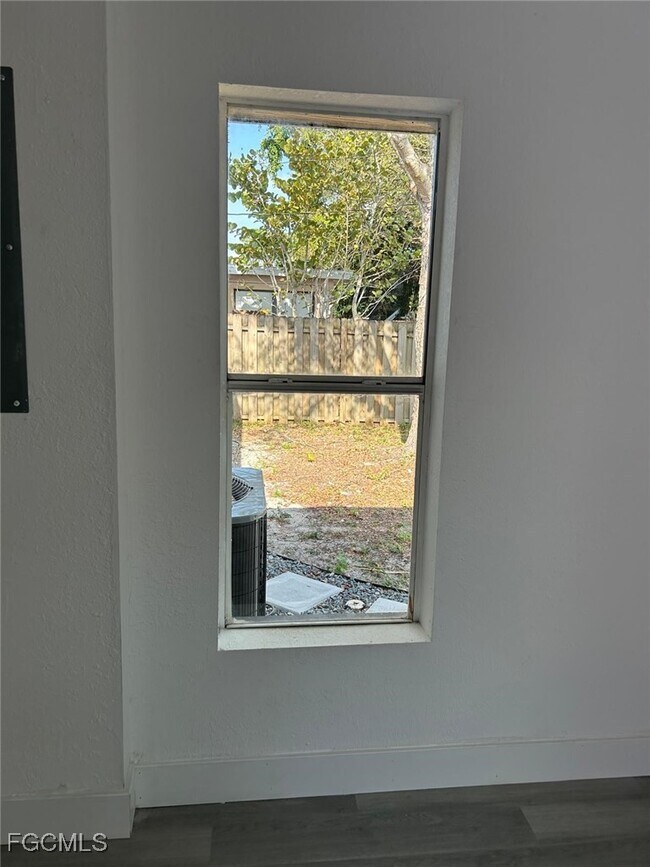 Building Photo - 3835 Arlington St