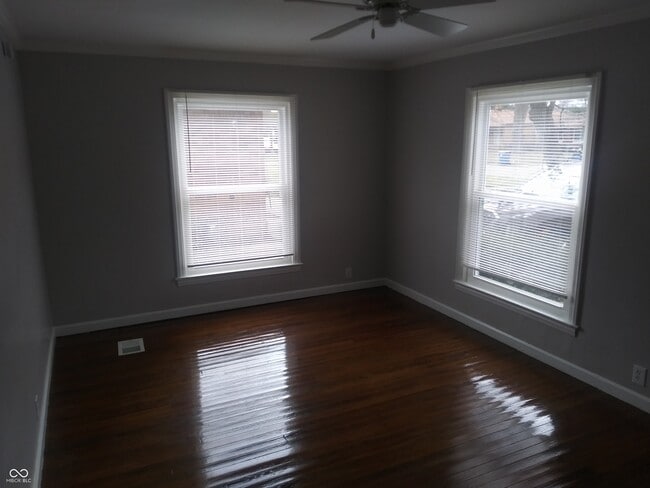 Building Photo - 4923 Carvel Ave