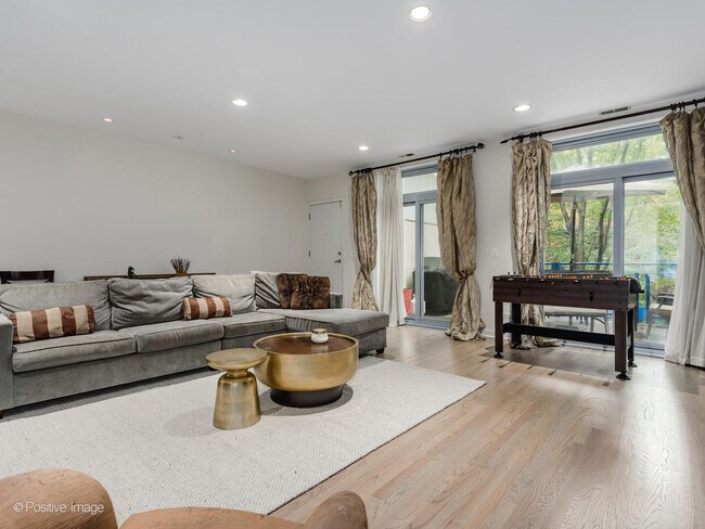 Building Photo - 24 N May St