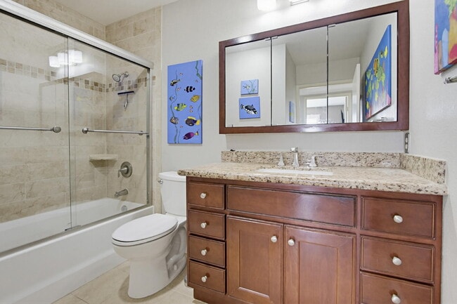 Building Photo - $3,200 - Charming 2-Bedroom + Optional 3rd Bedroom/Office Condo in Desirable Oaks North 55+ Commu...