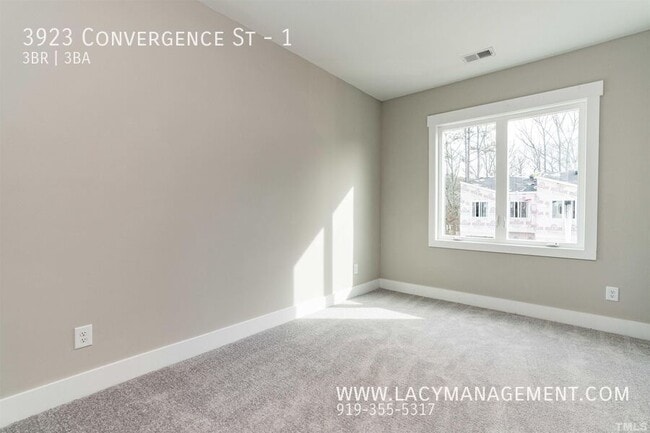 Building Photo - 3923 Convergence St