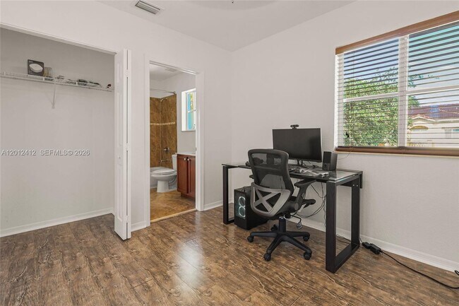 Building Photo - 8931 SW 18th St
