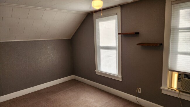 Building Photo - Exquisitely remodeled single-family home, ...