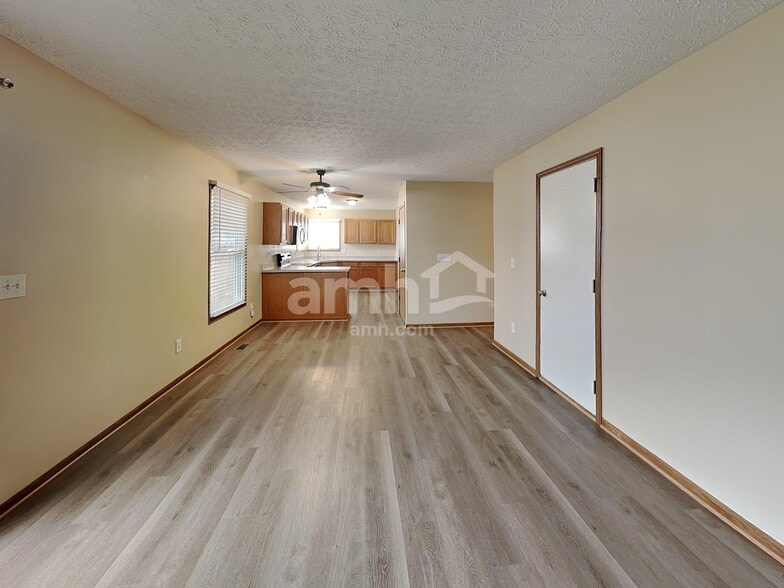 Building Photo - 5161 Tyler Henry Dr