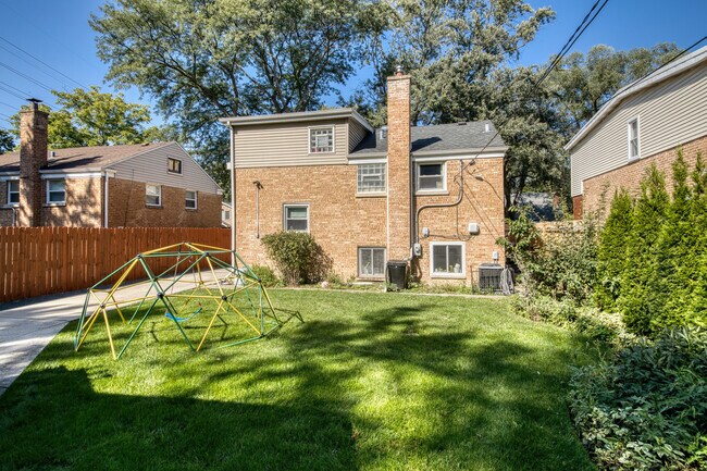 Building Photo - 41 Hackberry Ln