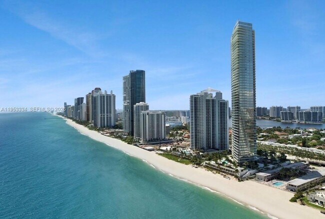 Building Photo - 18975 Collins Ave