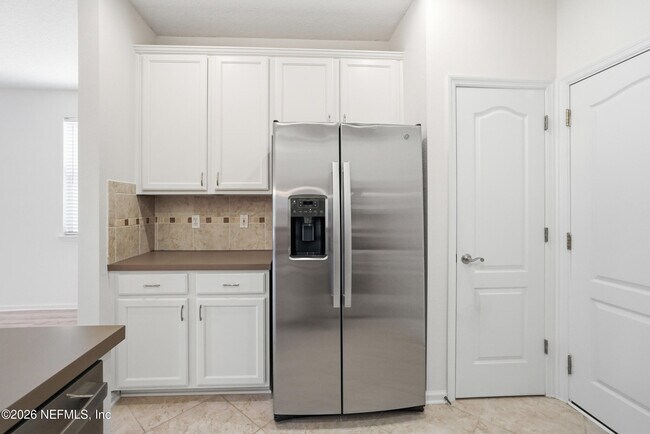 Building Photo - 6119 Bartram Village Dr