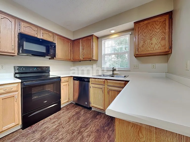 Building Photo - 2358 Rosina Dr