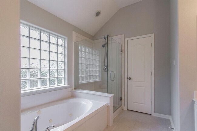 Building Photo - 1230 Sienna Hill Dr