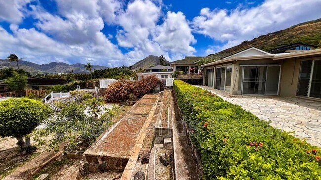 Building Photo - 366 Poipu Dr