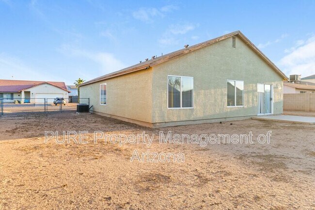 Building Photo - 11479 W Cabrillo Dr