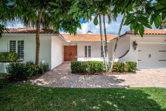 Building Photo - 20777 Soneto Dr