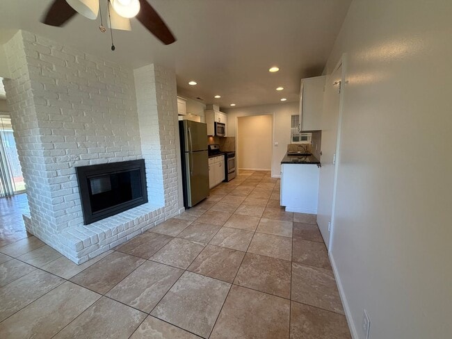 Building Photo - Gorgeous Rancho Cordova Home on Large Corner Lot!