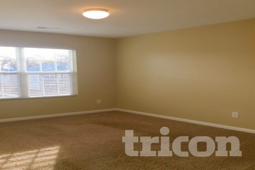 Building Photo - 2419 Shad Ct