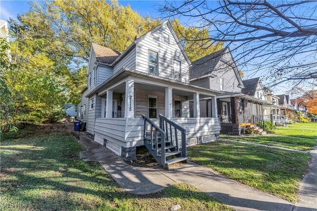 Building Photo - 2115 W 96th St