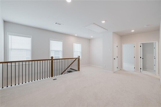 Building Photo - 1814 Westfall Lndg