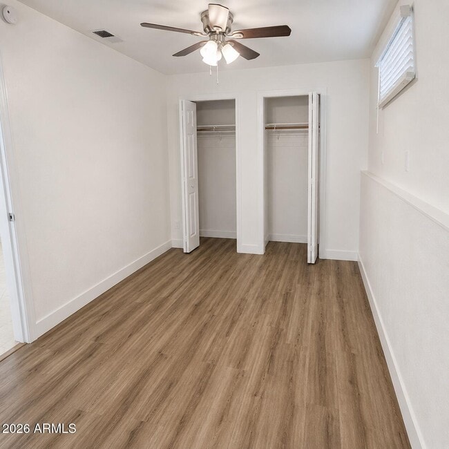 Building Photo - 4326 E Glenrosa Ave