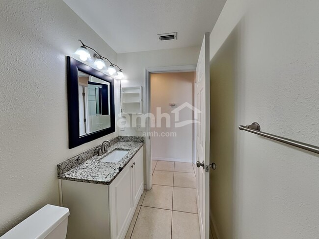 Building Photo - 4513 Arizona Sun Ct