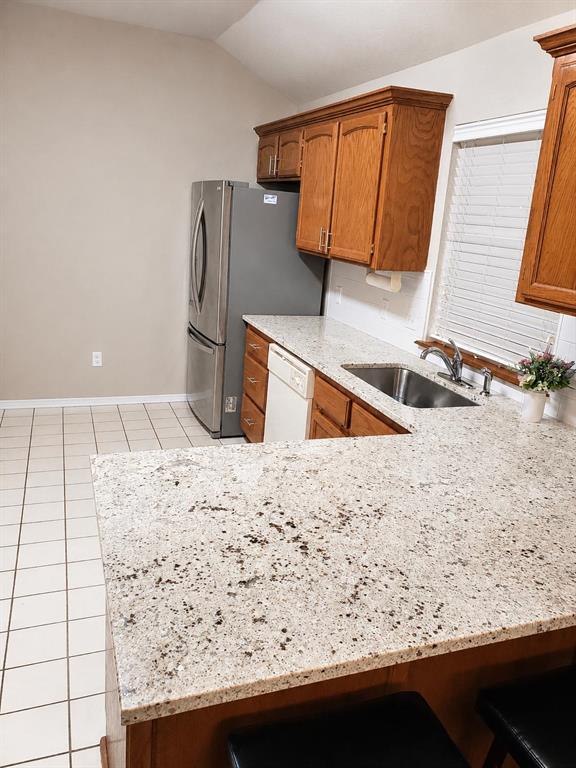 Building Photo - 1713 Sumac Dr