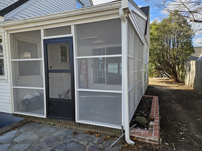 Screened Sun Porch - 1 Gerald Rd