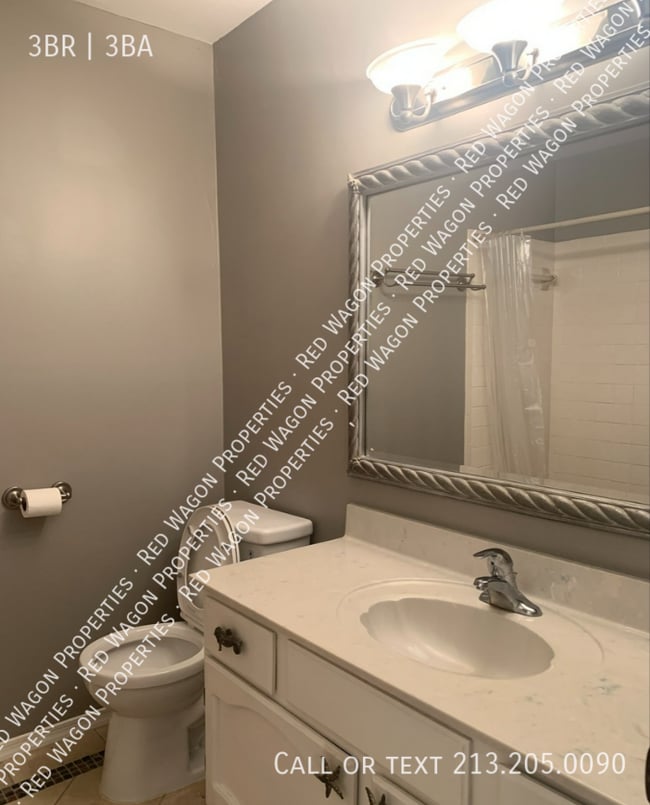 Building Photo - 5838 Royal Bend