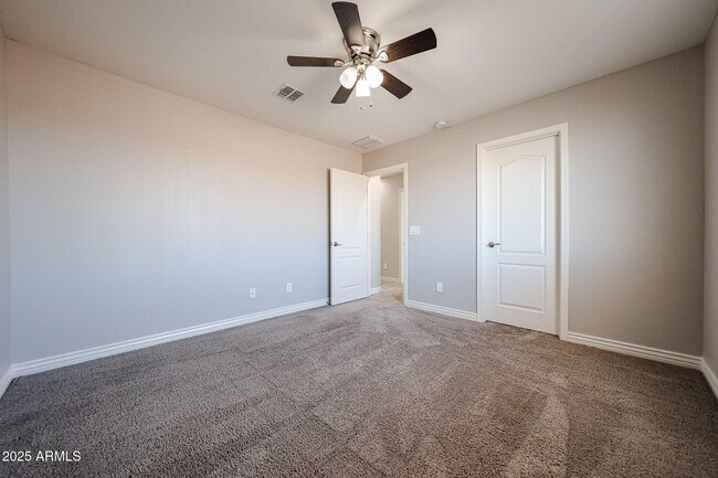 Building Photo - 2736 E Mews Rd