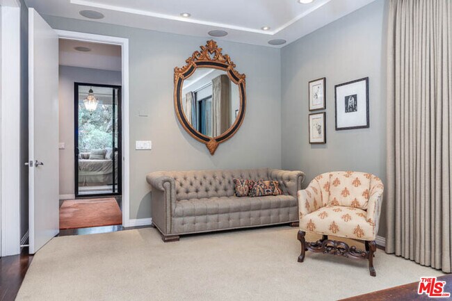 Building Photo - 8573 Appian Way