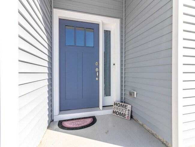 Building Photo - Year round - Furnished Townhome - Frankford