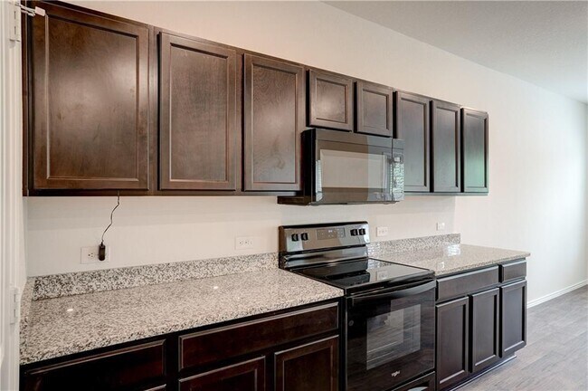 Building Photo - 14500 Fitzgibbon Dr